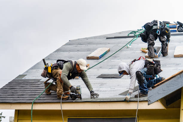Professional Gutter Installation technician working in Victory Mills, NY